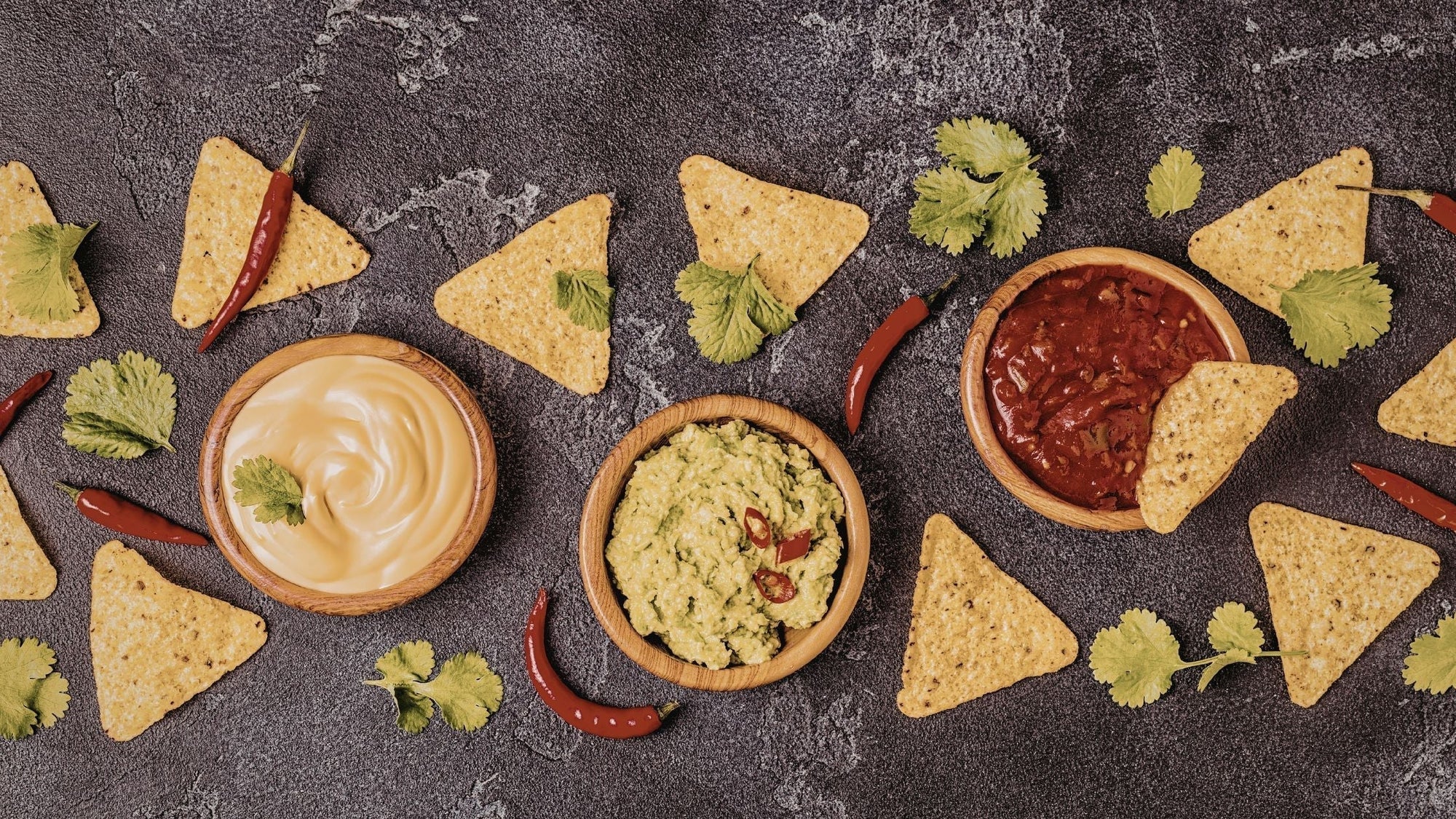 7 Best Dips to Pair With Manchas Crunch Tortilla Chips - Casa Manchas